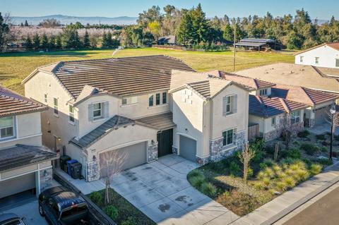1090 Lavender St, Manteca, CA 95337 photo 3