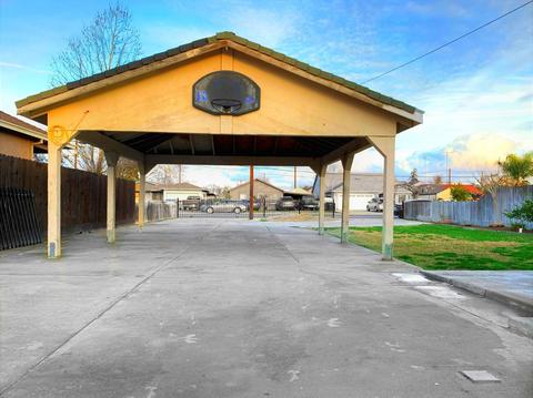 2131 Charles St, Hughson, CA 95326 photo 5