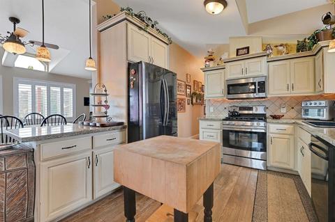 5910 Eagle View Dr, Mountain Ranch, CA 95246 photo 10