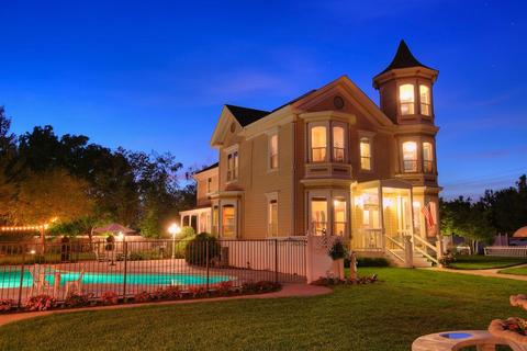 143 Nebraska Ave, Modesto, CA 95358 photo 1