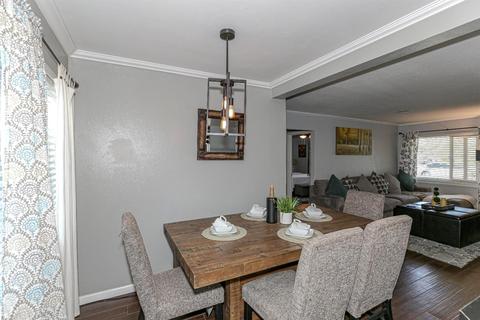 1044 W 25th, Merced, CA 95340 photo 10