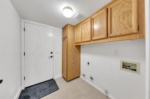 2913 Meadow Hawk Way, Antelope, CA 95843 photo 22