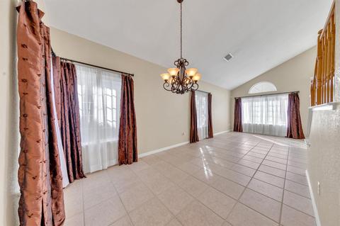 2913 Meadow Hawk Way, Antelope, CA 95843 photo 9