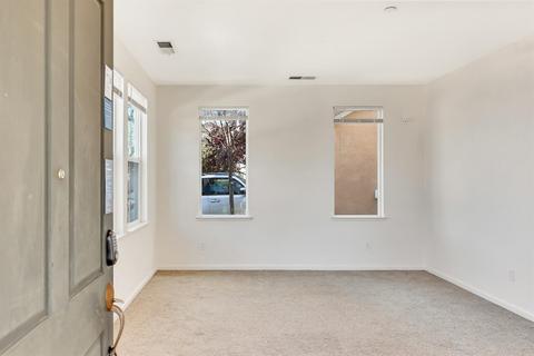 869 Courtyards Loop, Lincoln, CA 95648 photo 5