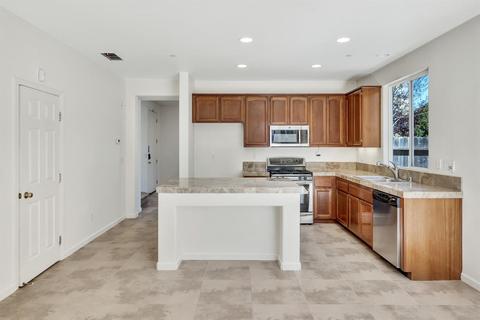 869 Courtyards Loop, Lincoln, CA 95648 photo 12