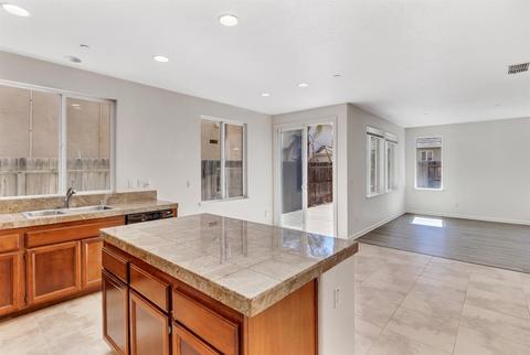869 Courtyards Loop, Lincoln, CA 95648 photo 10