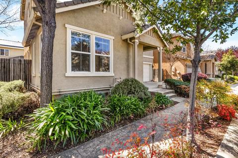 869 Courtyards Loop, Lincoln, CA 95648 photo 3