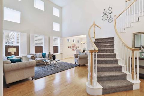 2560 Neptune Ct, Tracy, CA 95304 photo 9