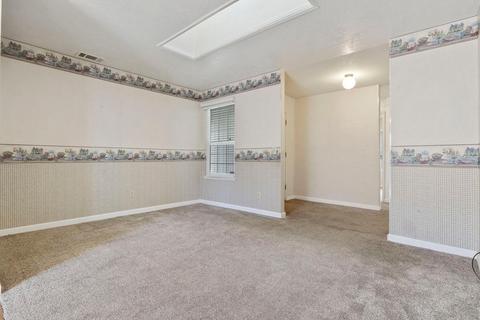 2250 S Ham Ln, Lodi, CA 95242 photo 17