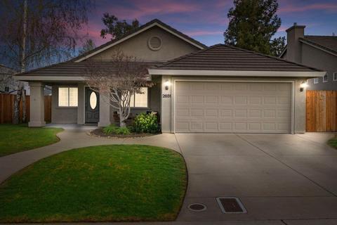 2651 W Elm St, Lodi, CA 95242 photo 2