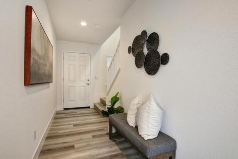 5720 Misty Wind Ct, Carmichael, CA 95608 photo 2