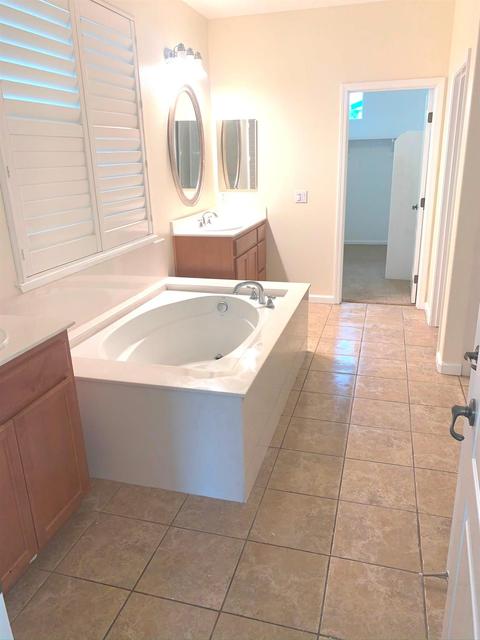 1010 Vaughn Ln, Tracy, CA 95376 photo 23