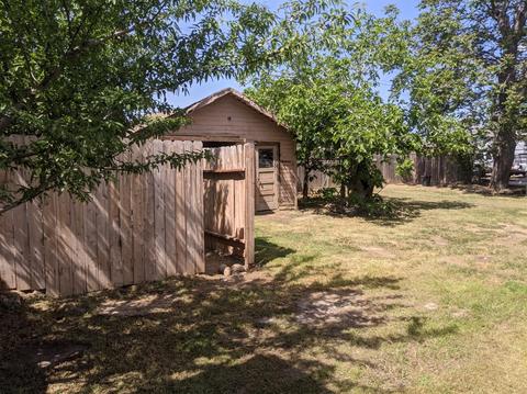 583 5th, Gustine, CA 95322 photo 41