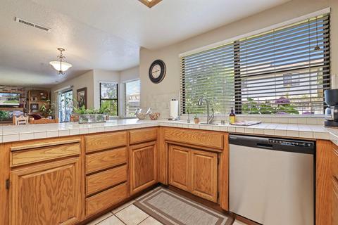 601 E Milgeo Ave, Ripon, CA 95366 photo 13