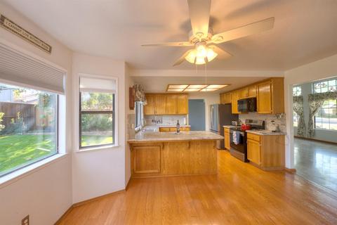 708 Bonneau Ct, Patterson, CA 95363 photo 10