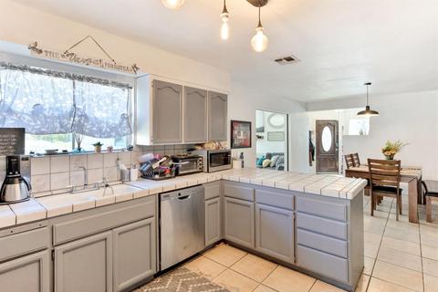 8428 Fair Oaks Blvd, Carmichael, CA 95608 photo 8