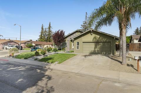 1480 Forest Dr, Turlock, CA 95380 photo 3