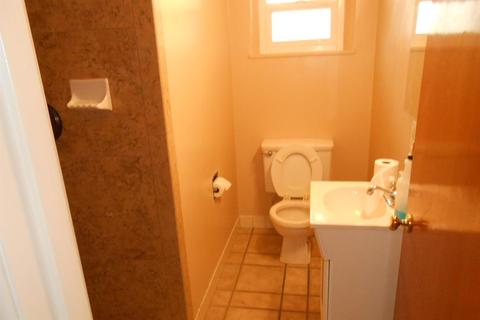 1506 Lorry Ave, Modesto, CA 95355 photo 7