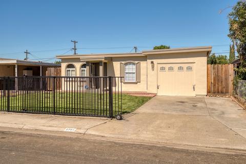 2701 Whitcomb Way, Modesto, CA 95350 photo 4