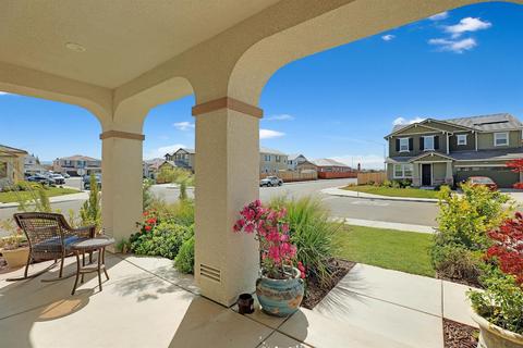 262 Michael Cox Ln, Tracy, CA 95377 photo 3