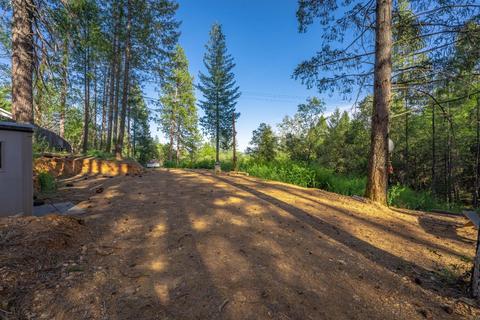 580 P C Ln, Colfax, CA 95713 photo 4
