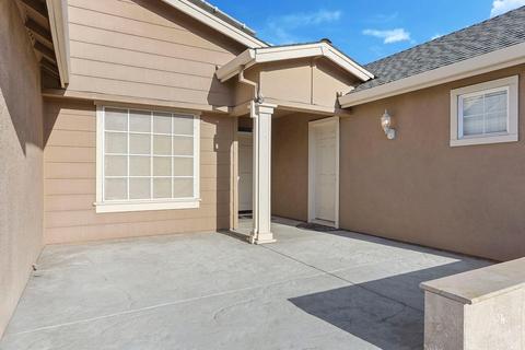 1648 Springhill Ct, Tracy, CA 95377 photo 3