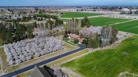 5206 Tully Rd, Modesto, CA 95356 photo 2