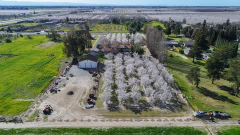 5206 Tully Rd, Modesto, CA 95356 photo 4