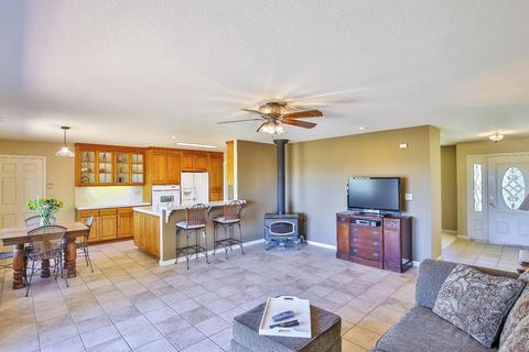 9175 E Underwood Rd, Acampo, CA 95220 photo 16