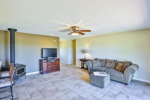 9175 E Underwood Rd, Acampo, CA 95220 photo 19