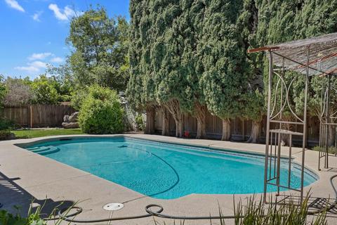 1345 Forest Dr, Turlock, CA 95380 photo 4