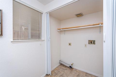 8409 Oakenshield Cir, Antelope, CA 95843 photo 38