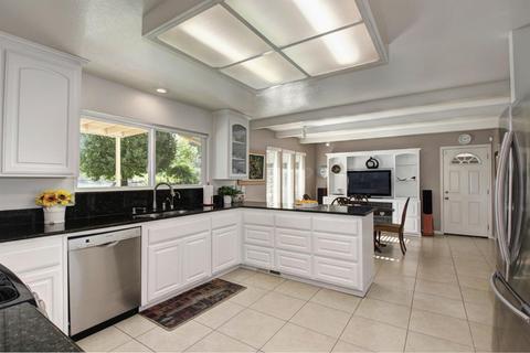 1010 Marina Cir, Davis, CA 95616 photo 28