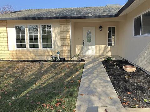 925 Lindsay Dr, Modesto, CA 95356 photo 2