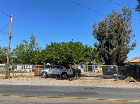 2103 Robertson Rd, Modesto, CA 95351 photo 3
