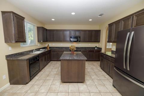 1630 Vasconcellos Way, Turlock, CA 95382 photo 23