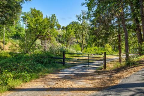 950 Green Ranch Rd, Mountain Ranch, CA 95246 photo 1