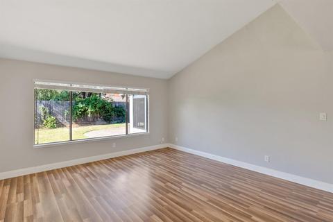 5737 Haskell Ave, Carmichael, CA 95608 photo 8