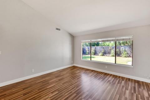 5737 Haskell Ave, Carmichael, CA 95608 photo 11