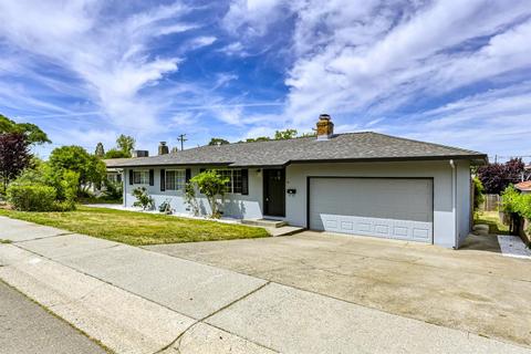 110 Ginger Dr, Auburn, CA 95603 photo 2