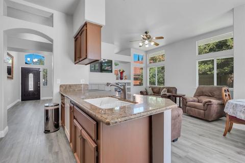 5010 Olean St, Fair Oaks, CA 95628 photo 4