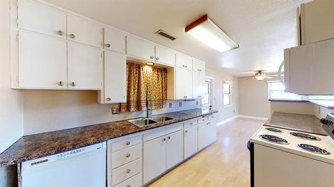 7424 Pine St, Hughson, CA 95326 photo 14