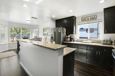 223 W E St, Galt, CA 95632 photo 9