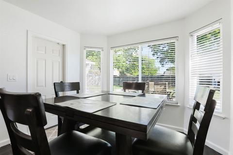 223 W E St, Galt, CA 95632 photo 10