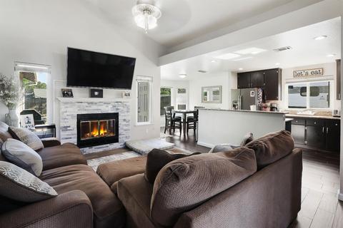 223 W E St, Galt, CA 95632 photo 12