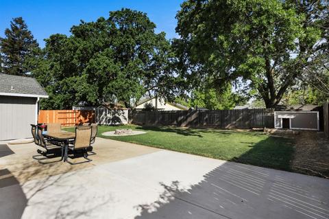 223 W E St, Galt, CA 95632 photo 23