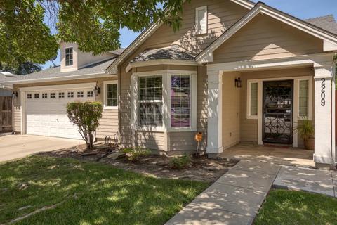 2209 Lionudakis Ct, Modesto, CA 95355 photo 2