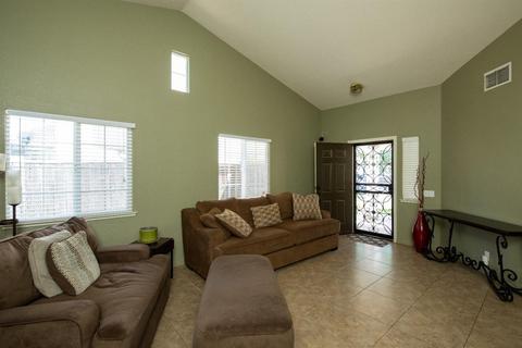 2209 Lionudakis Ct, Modesto, CA 95355 photo 3
