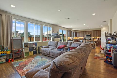 9435 Vintner, Patterson, CA 95363 photo 8