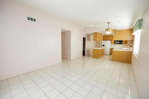 828 W Union Ave, Modesto, CA 95356 photo 21